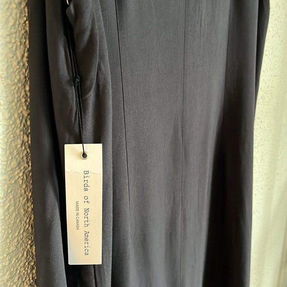 Navy mid length dress. Birds of North America. Size 16. Brand new w tags. - Picture 4 of 8